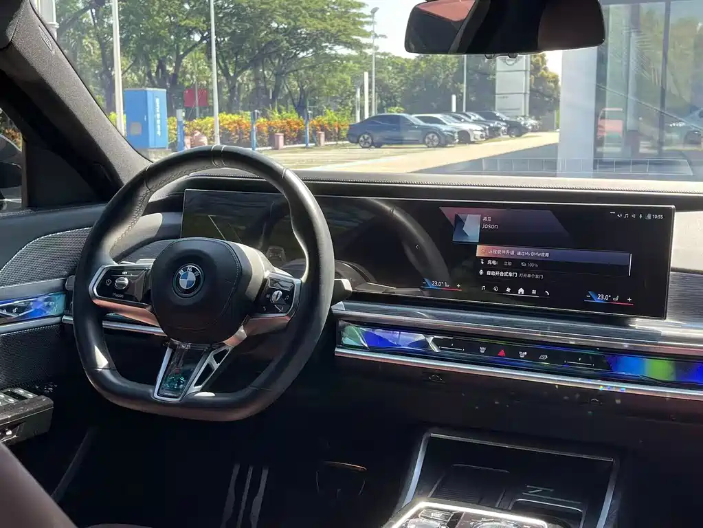 BMW i7 — миниатюра 6