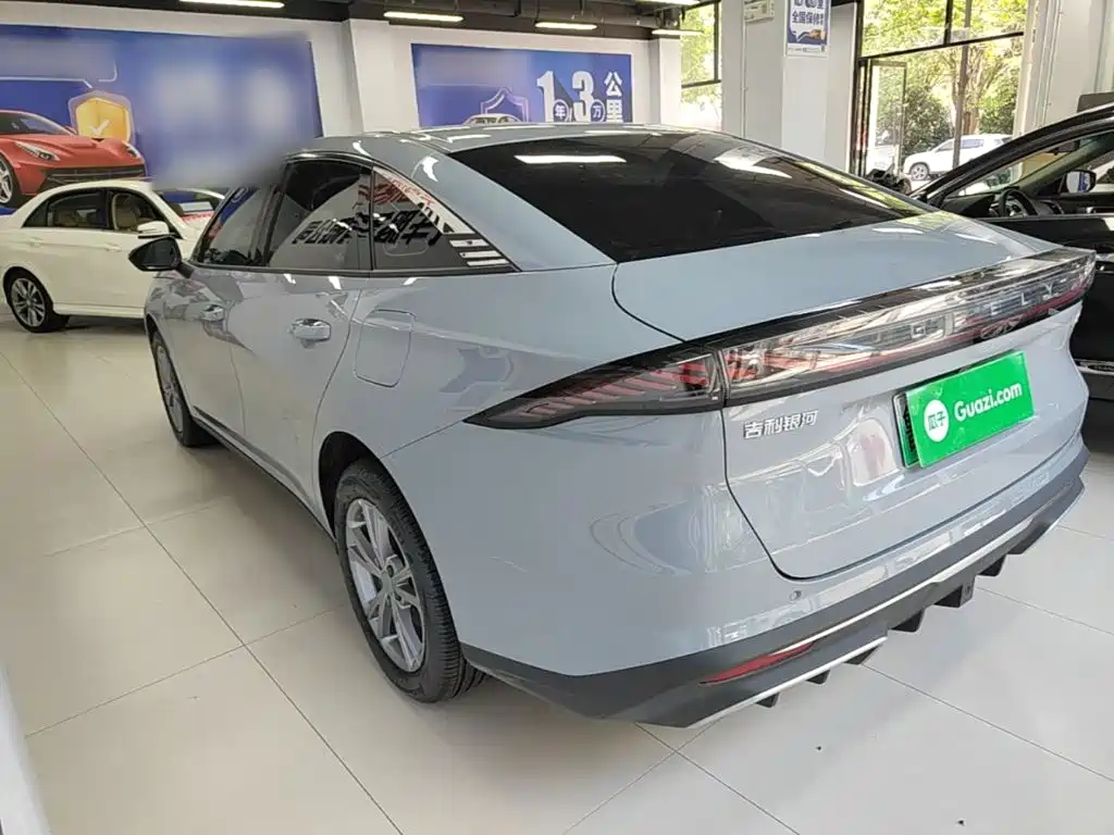 Geely Galaxy Galaxy L6 L6 2025 EM-i 140km