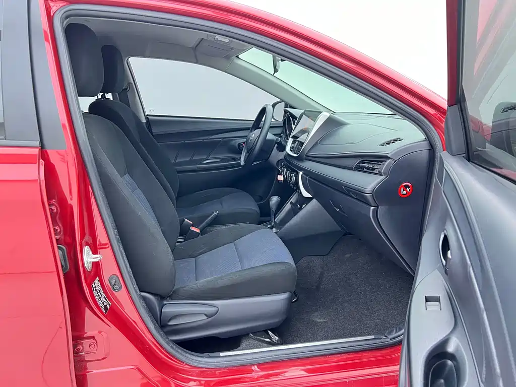 TOYOTA YARIS L ZHIXUAN