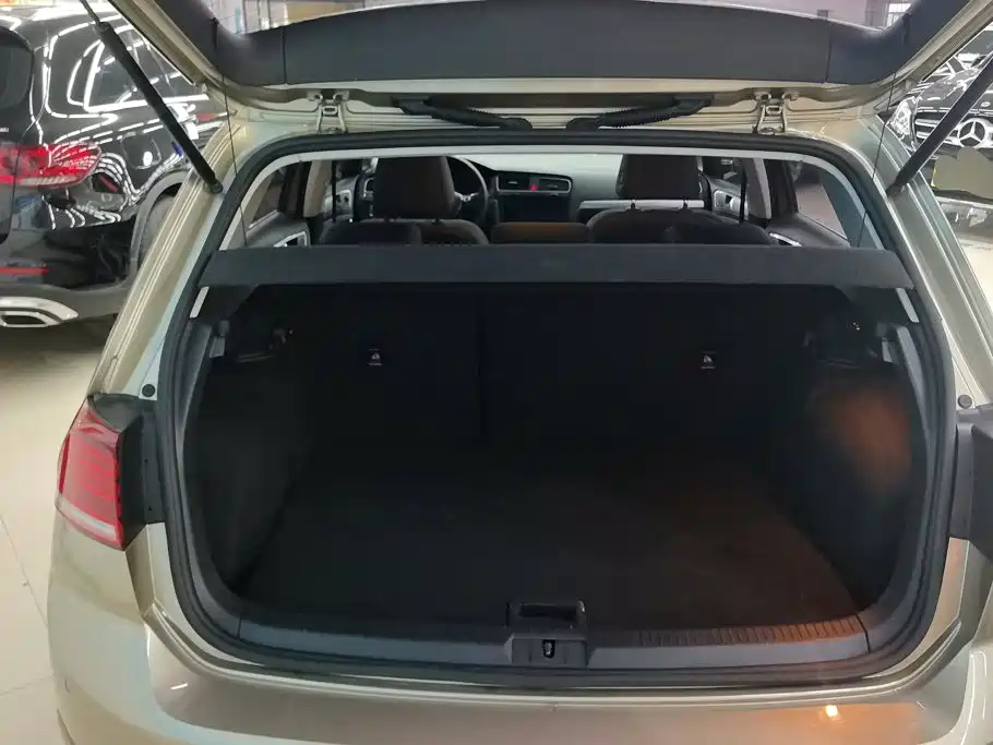 Volkswagen Golf — миниатюра 4
