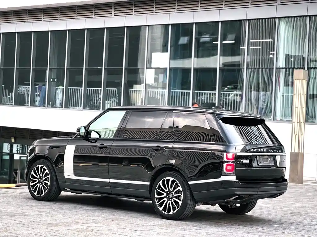 Land Rover Range Rover — миниатюра 3