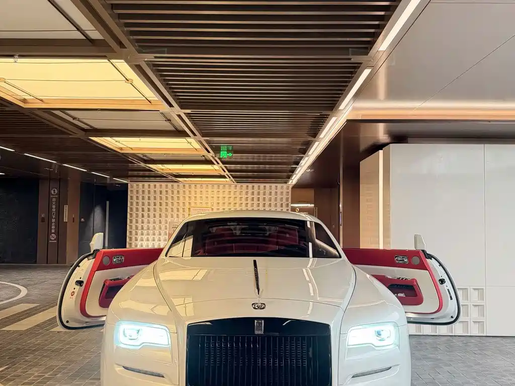 Rolls-Royce Wraith — миниатюра 4