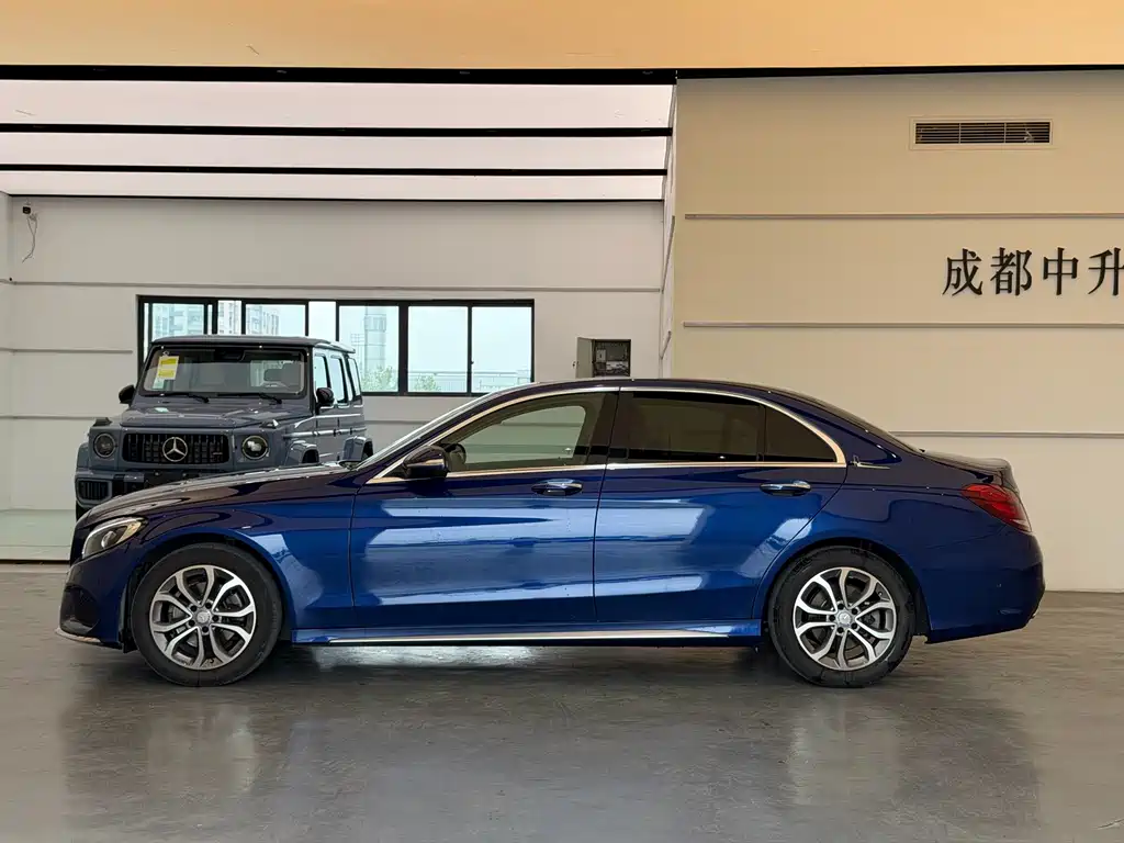 Mercedes-Benz C-Class — миниатюра 4