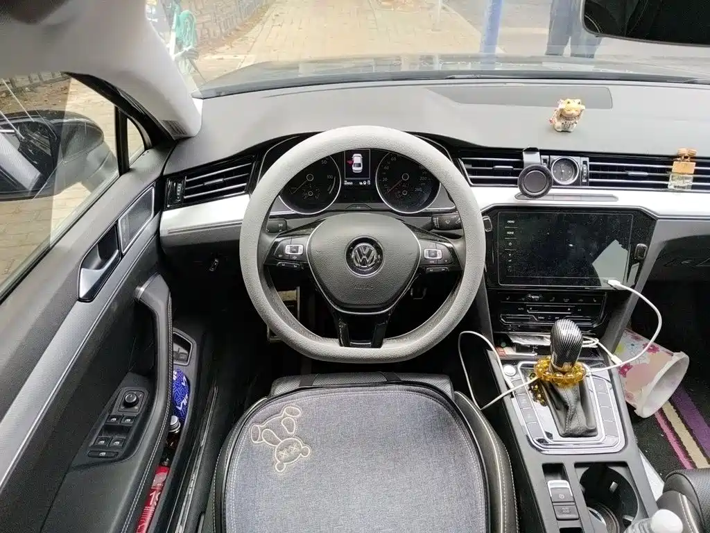Volkswagen Magotan PHEV — миниатюра 6