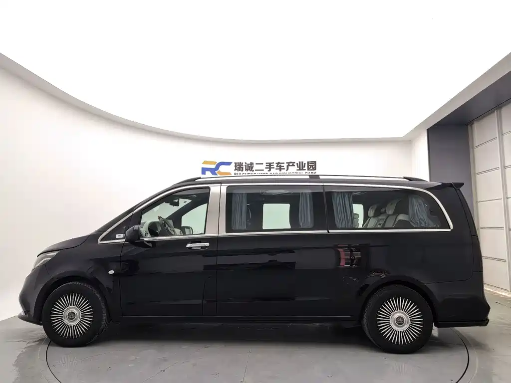 Mercedes-Benz Vito — миниатюра 2