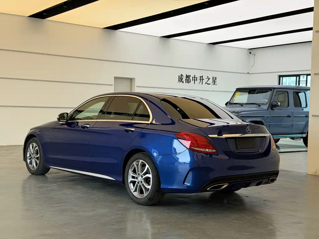 Mercedes-Benz C-Class — миниатюра 7