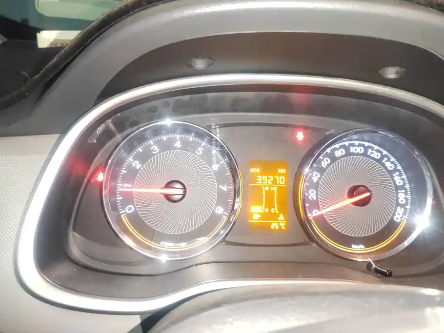 Chevrolet Sail — миниатюра 14