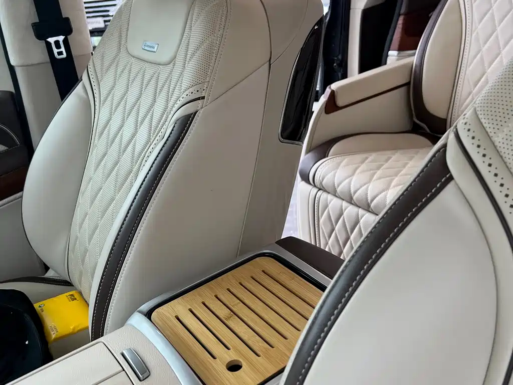 Mercedes-Benz V-Class V 2018 V 260 L Luxury Long Wheelbase VI