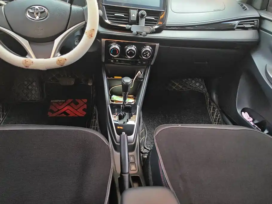 Toyota Yaris L — миниатюра 16