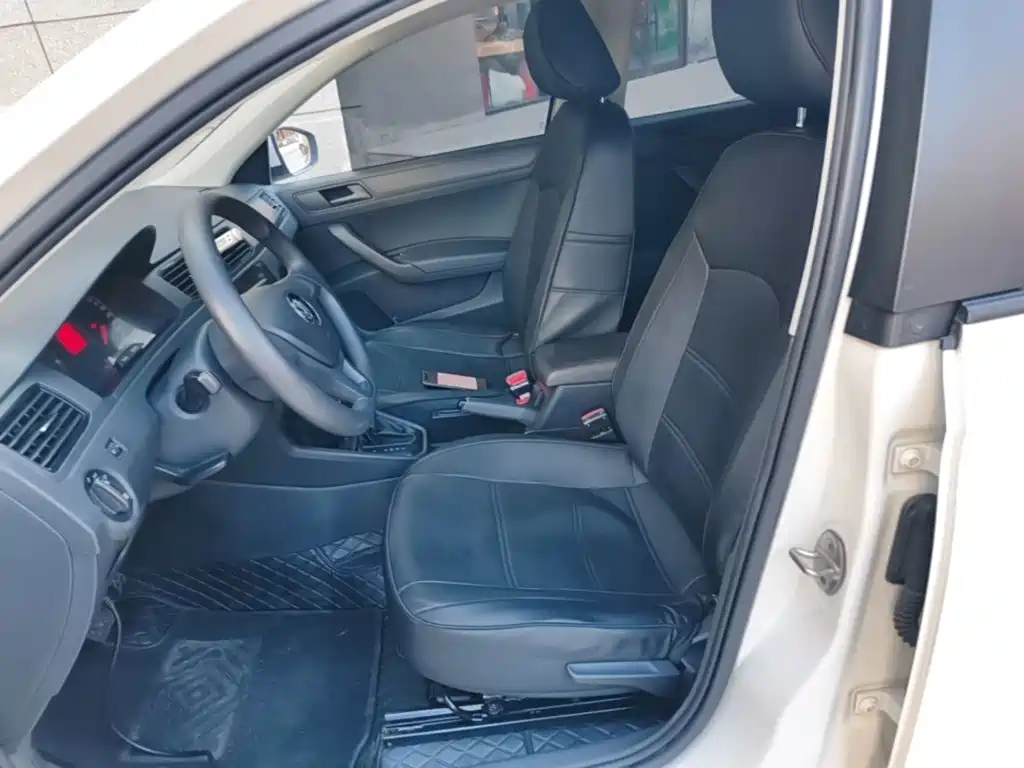 Volkswagen Santana — миниатюра 15