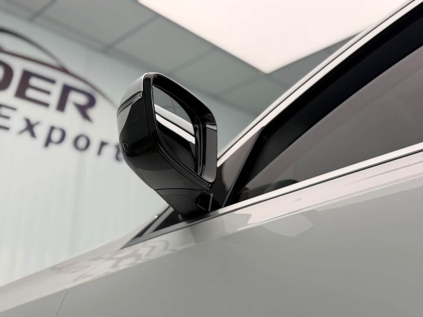BMW X1 1.5 л 2021 г. Белый, пробег 40000 км