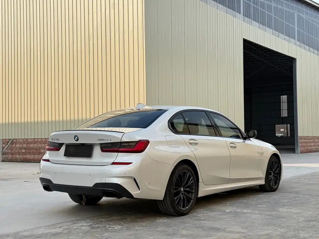 BMW 3 Series — миниатюра 6