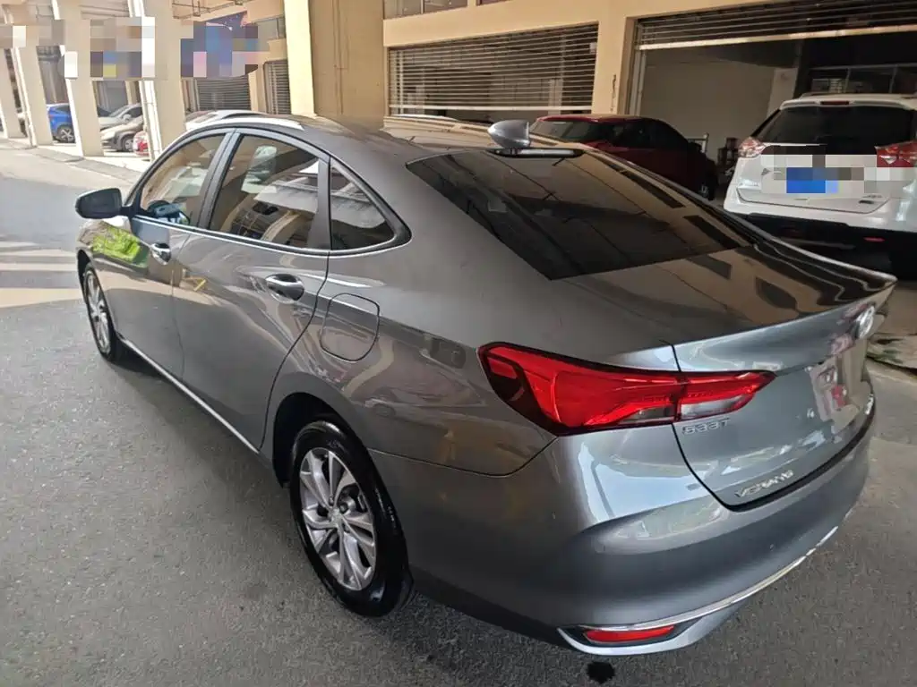 Buick Verano — миниатюра 5