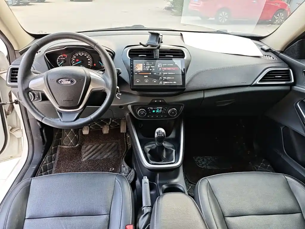 Ford Escort — миниатюра 10