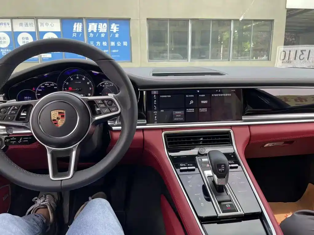 Porsche Panamera — миниатюра 10
