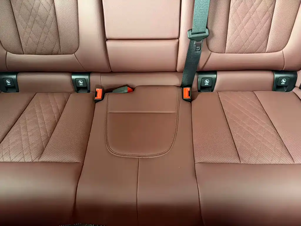 BMW iX3 — миниатюра 10