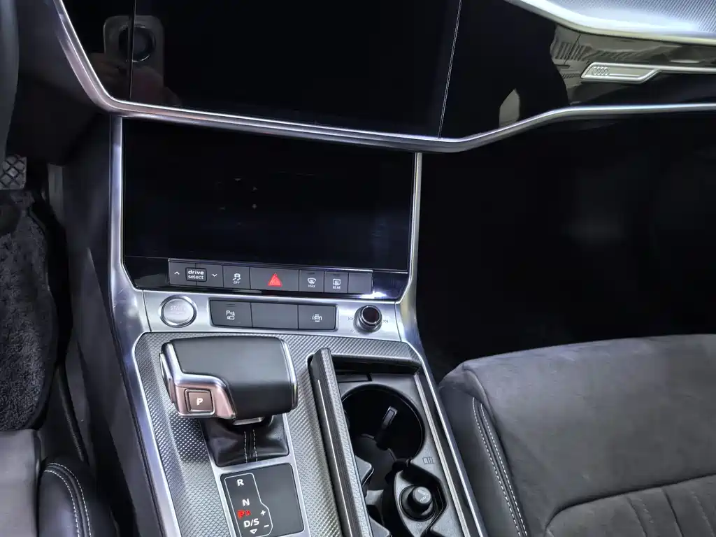 Audi A6L 2020 40 TFSI Luxury