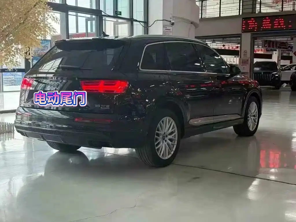 Audi Q7 — миниатюра 9