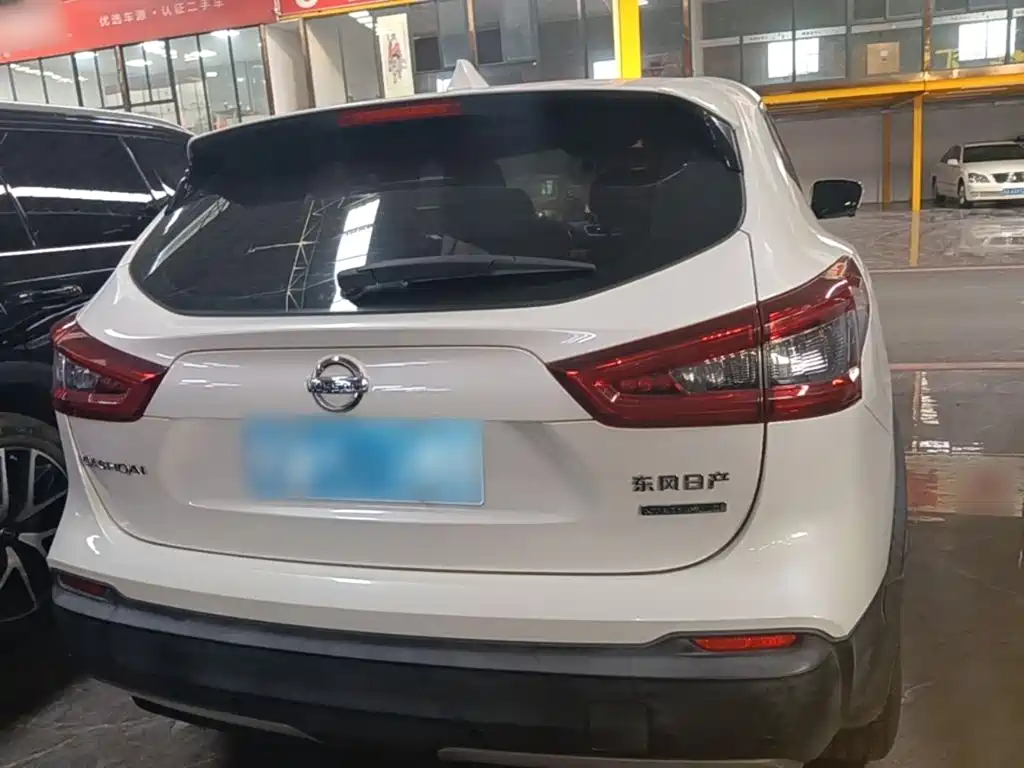Nissan Qashqai — миниатюра 6