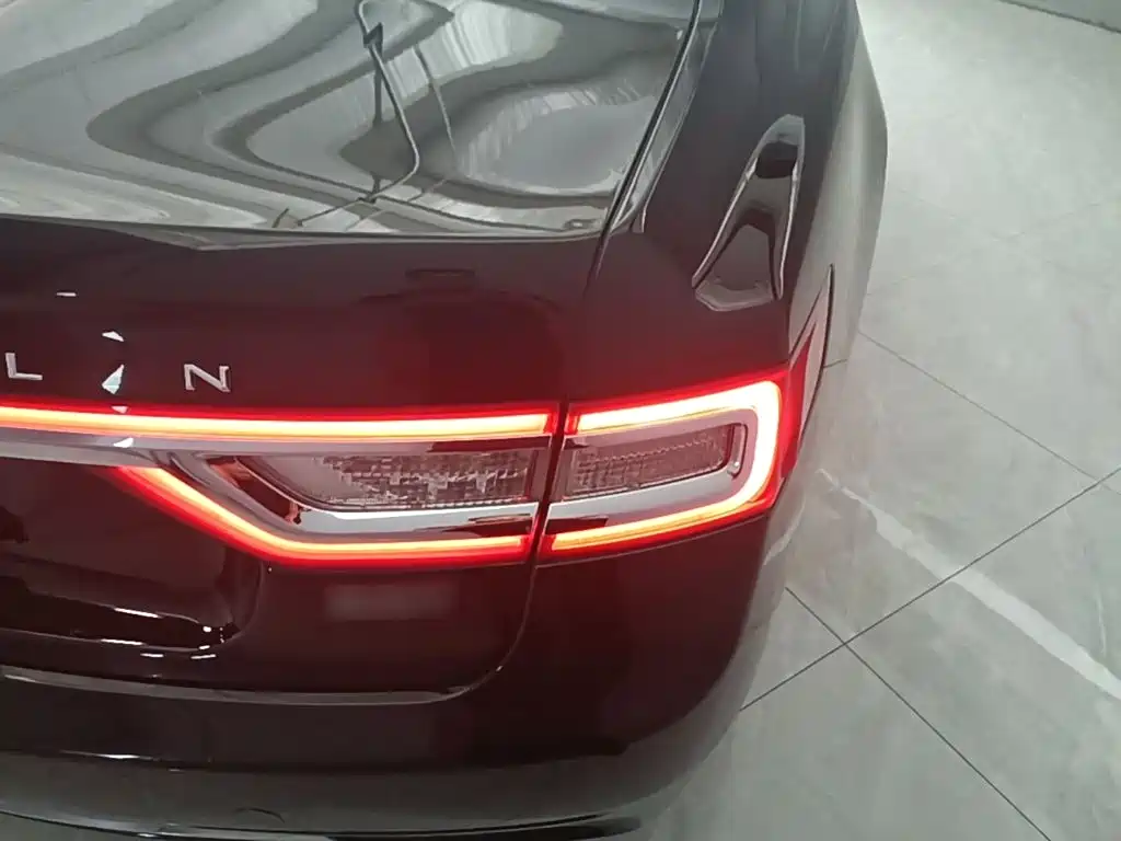 Lincoln Continental — миниатюра 8