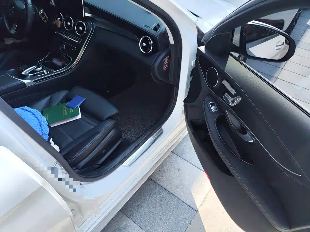 Mercedes-Benz C-Class — миниатюра 22