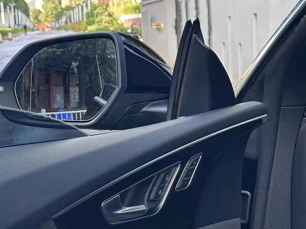 Audi Q8 — миниатюра 5