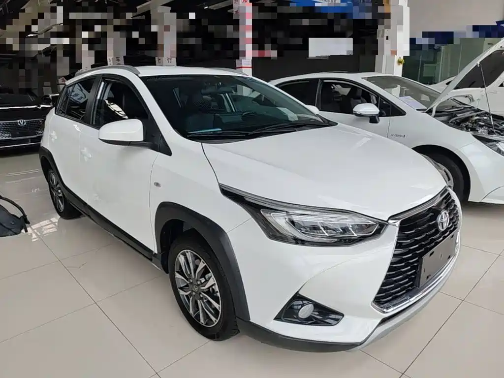 Toyota Yaris L — миниатюра 4