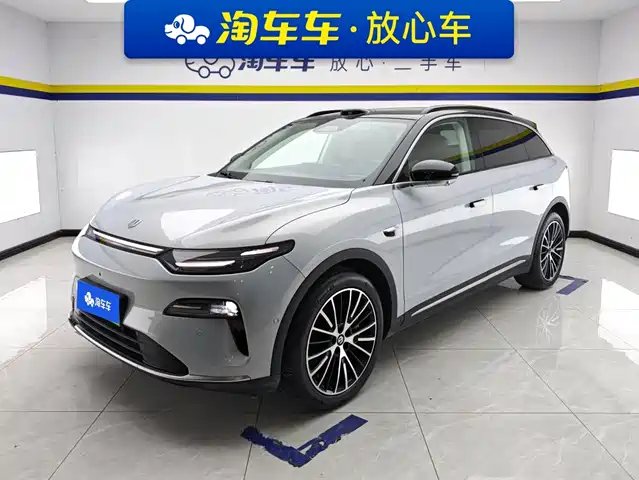Leapmotor C11