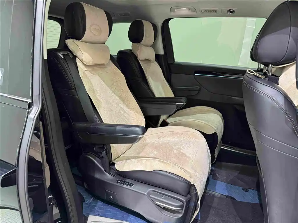GAC Motor Trumpchi E8 PHEV — миниатюра 28