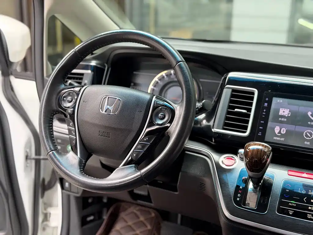 Honda Elysion — миниатюра 10