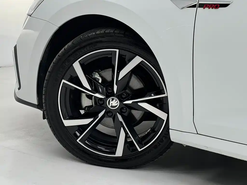 Skoda Octavia — миниатюра 12