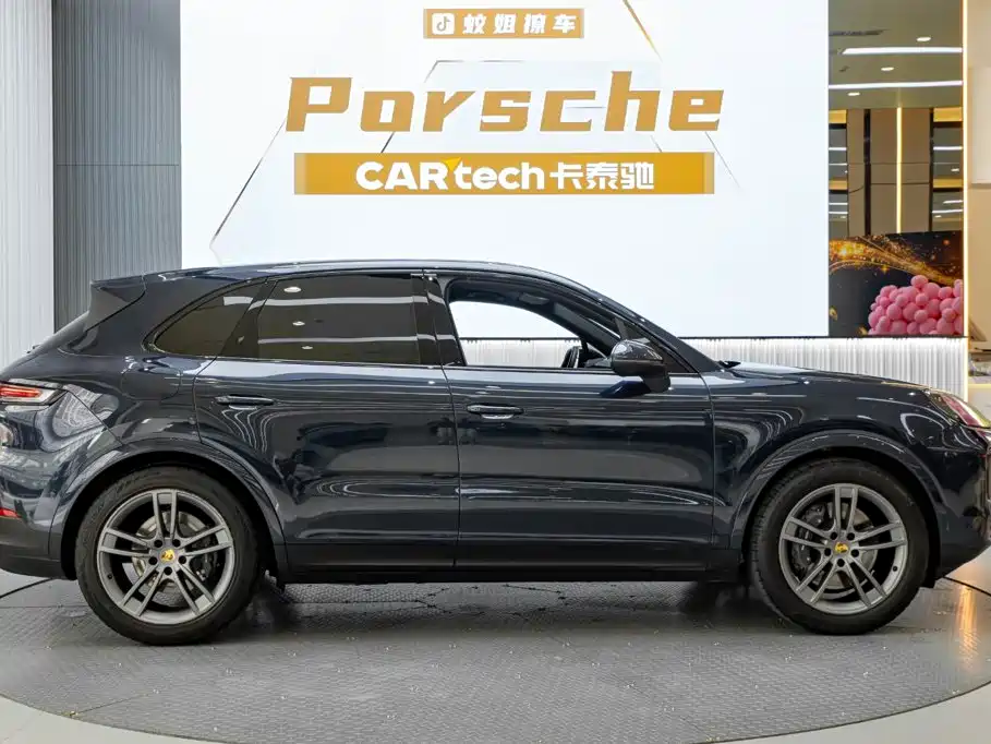 Porsche Cayenne — миниатюра 4