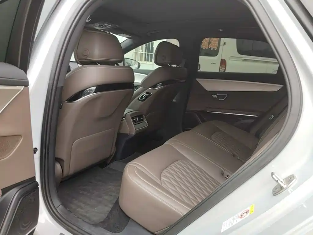 BYD Han — миниатюра 17