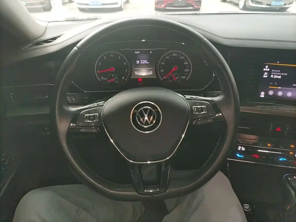 Volkswagen Passat — миниатюра 11