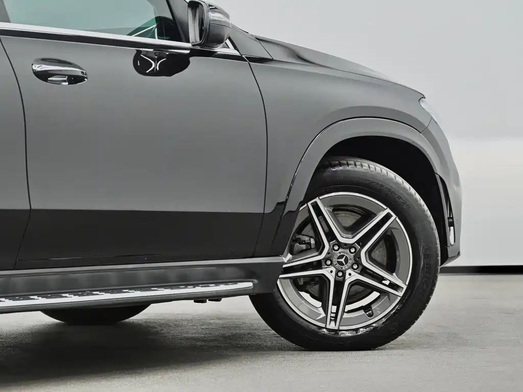 Mercedes-Benz GLE (Import) — миниатюра 31