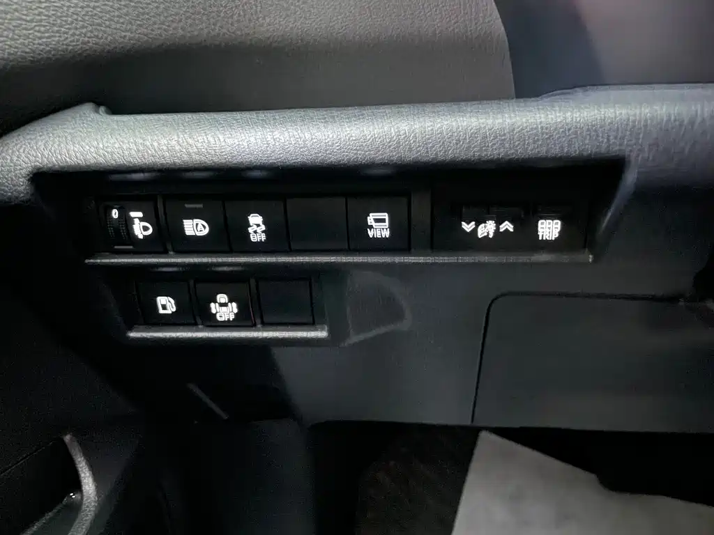 Toyota Sienna — миниатюра 17