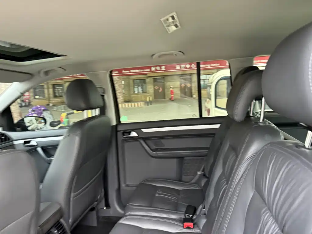 Volkswagen Touran — миниатюра 13