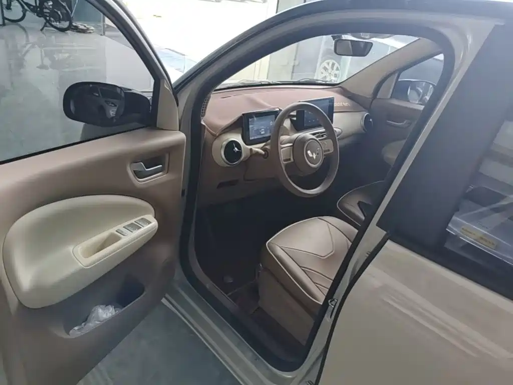 Wuling MINIEV — миниатюра 16