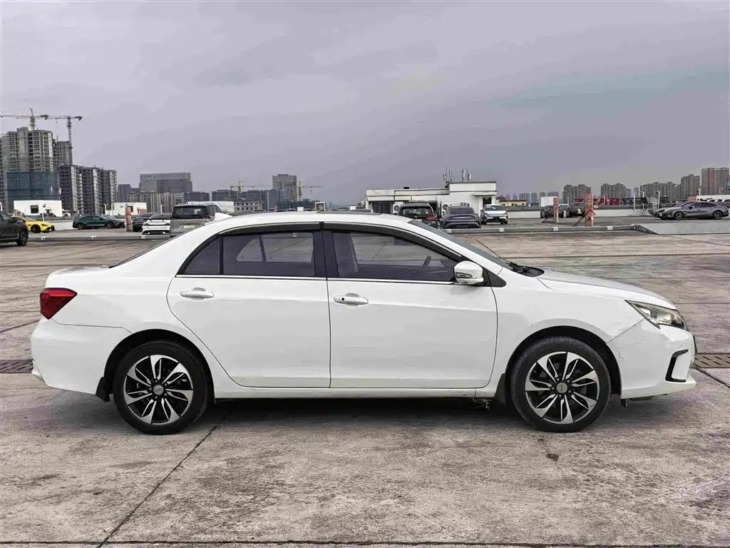 BYD Qin NEV — миниатюра 3