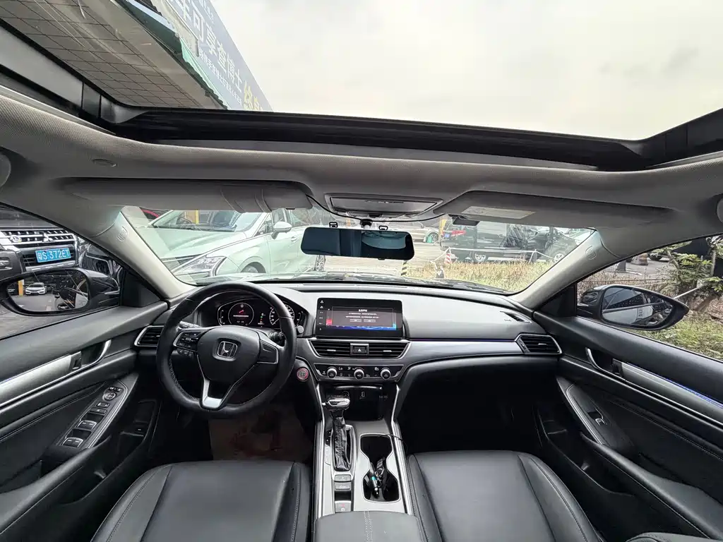 Honda Accord — миниатюра 4
