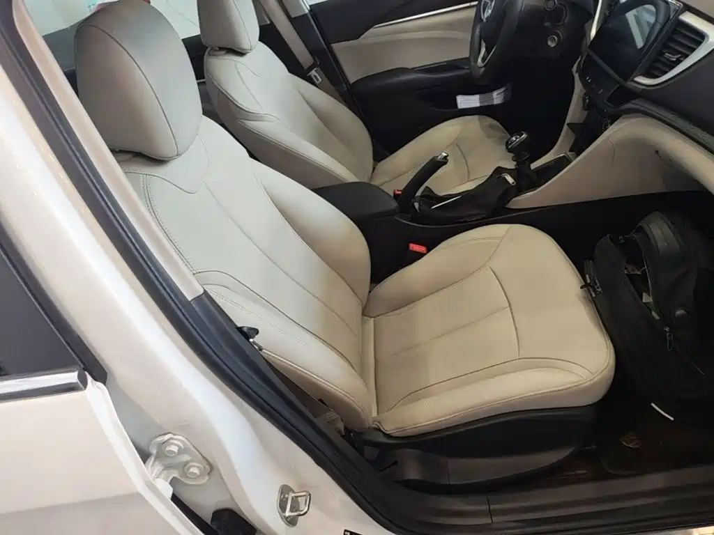 Buick Excelle — миниатюра 25