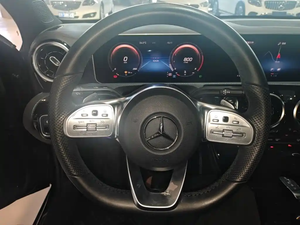 Mercedes-Benz A-Class — миниатюра 11