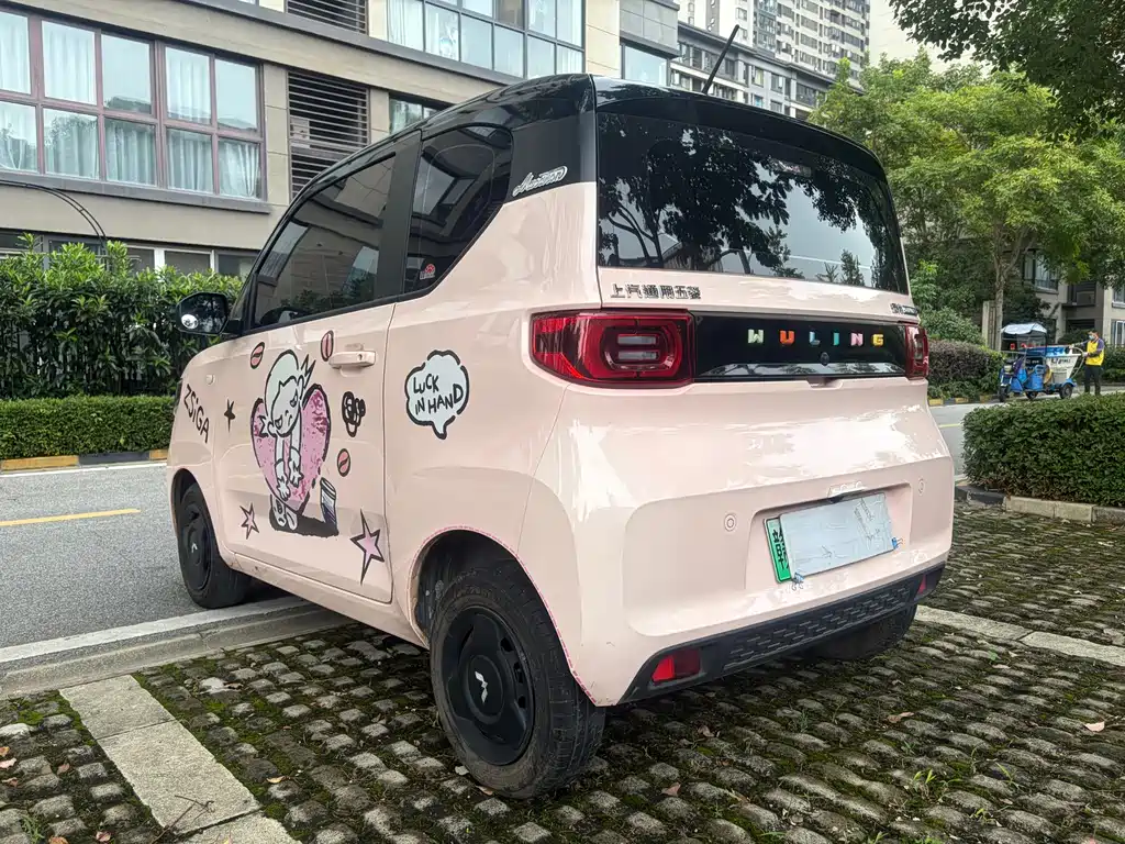 Wuling MINIEV — миниатюра 6