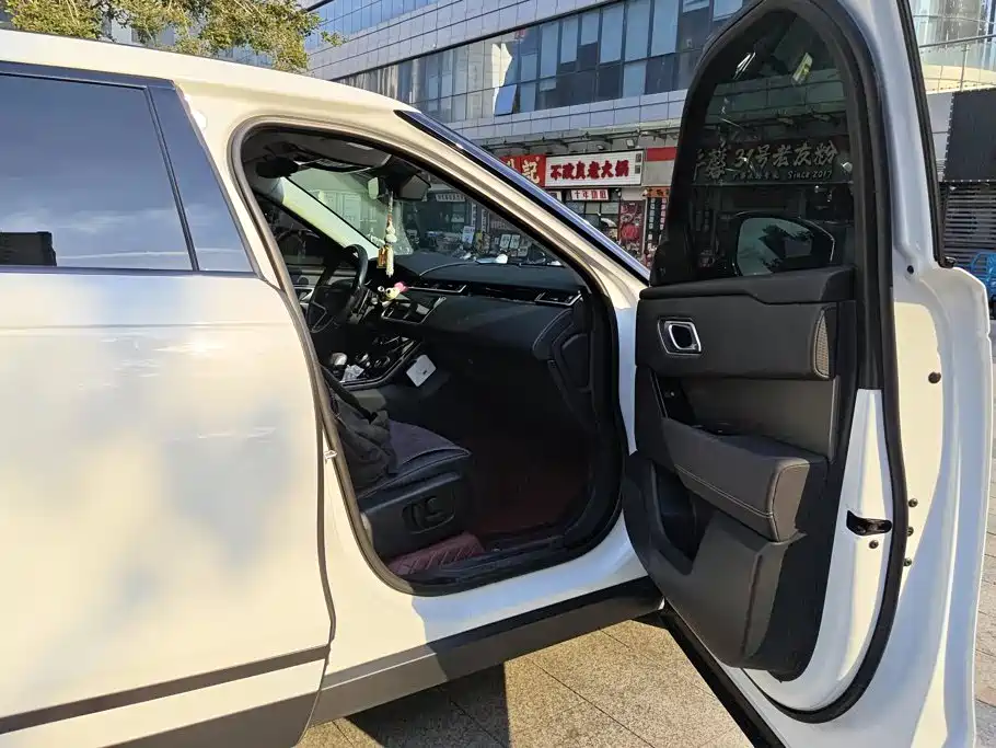 Land Rover Velar — миниатюра 7