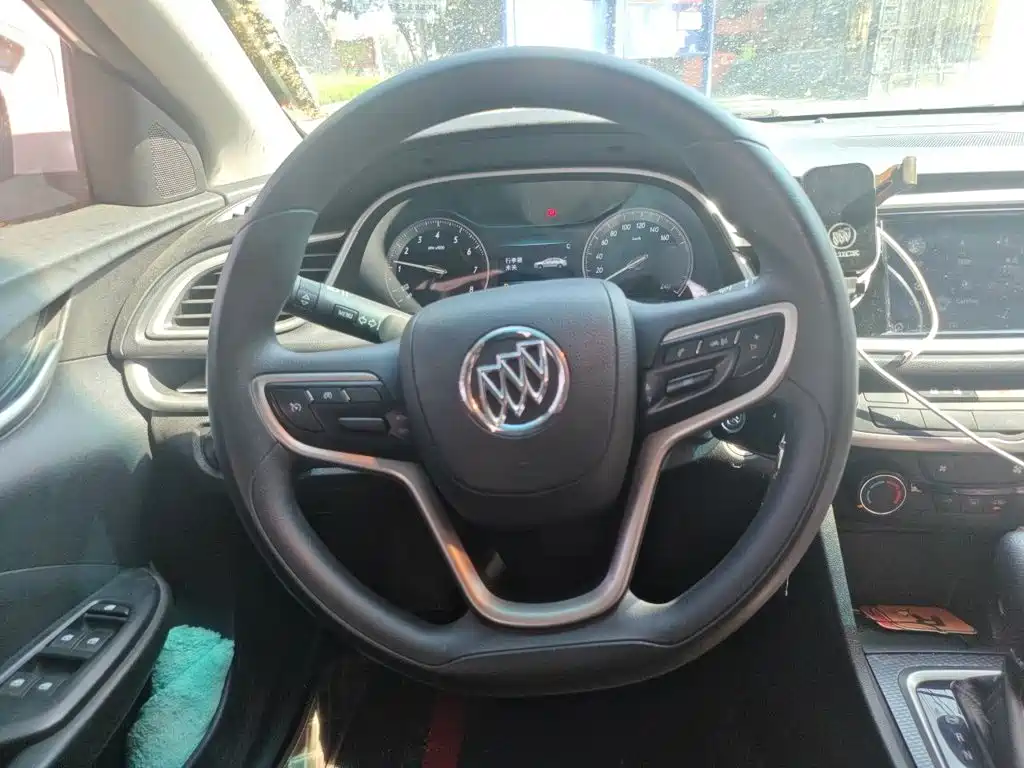 Buick Excelle — миниатюра 6
