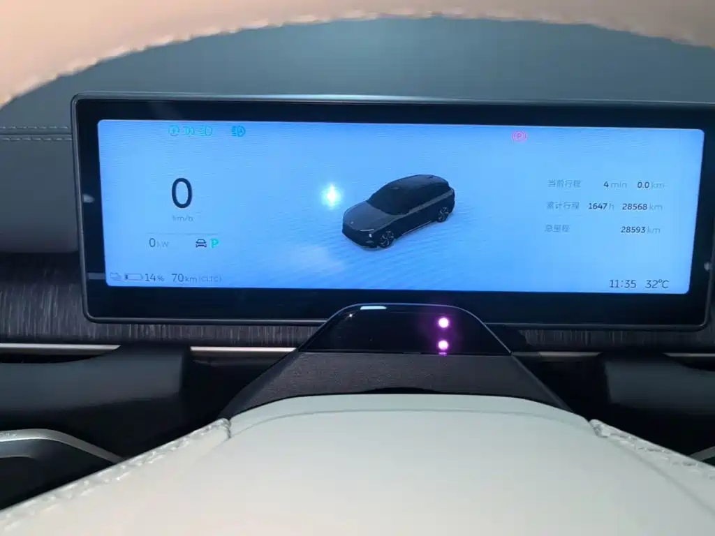 NIO ES6 — миниатюра 12