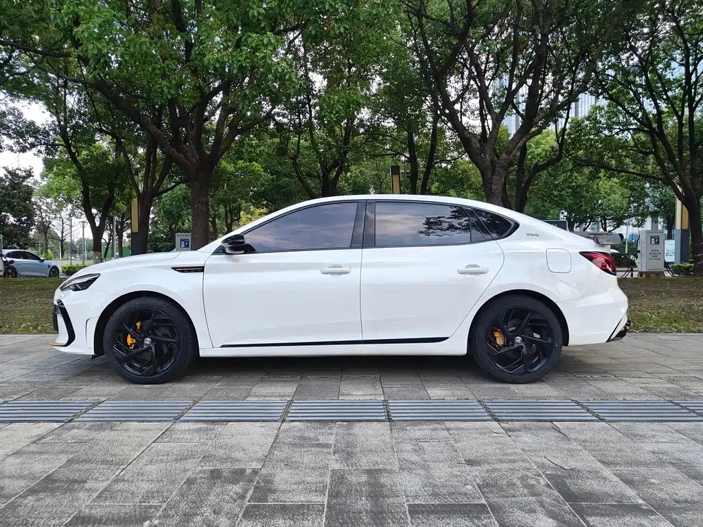 MG MG6 — миниатюра 16
