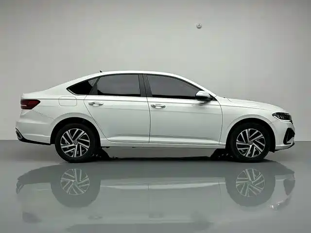 Volkswagen Lavida — миниатюра 10