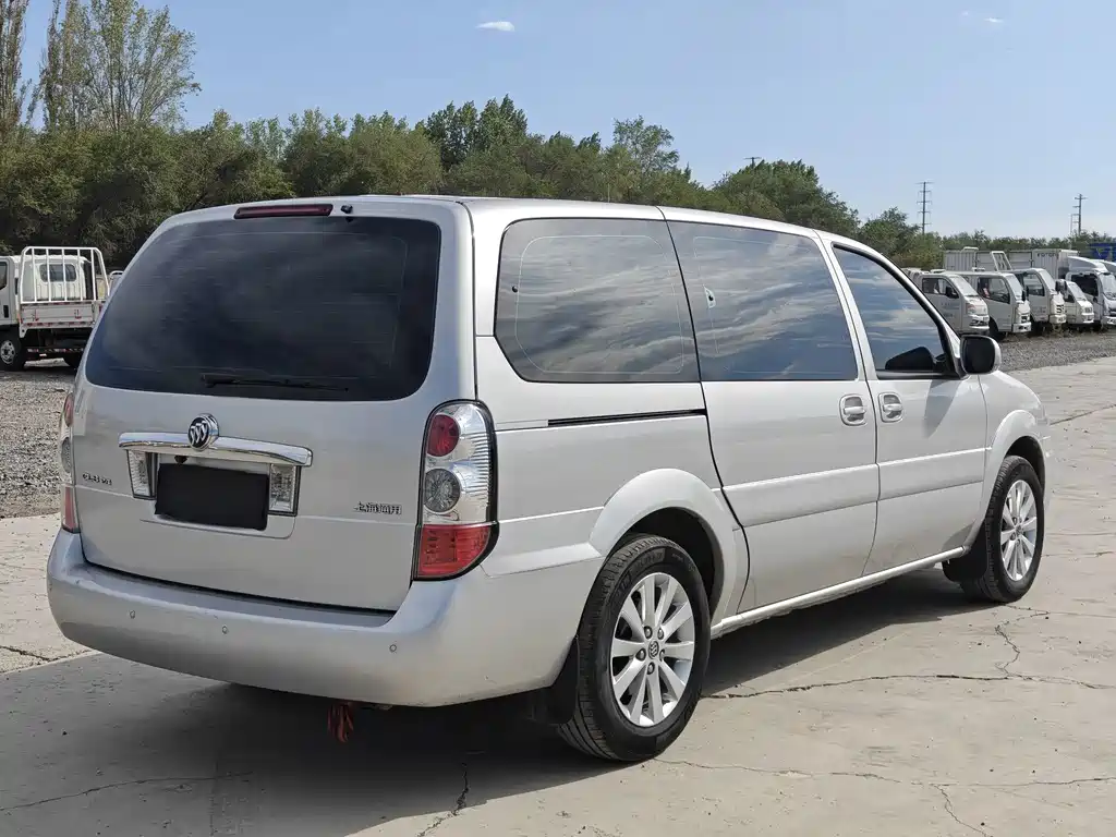 Buick GL8 — миниатюра 4