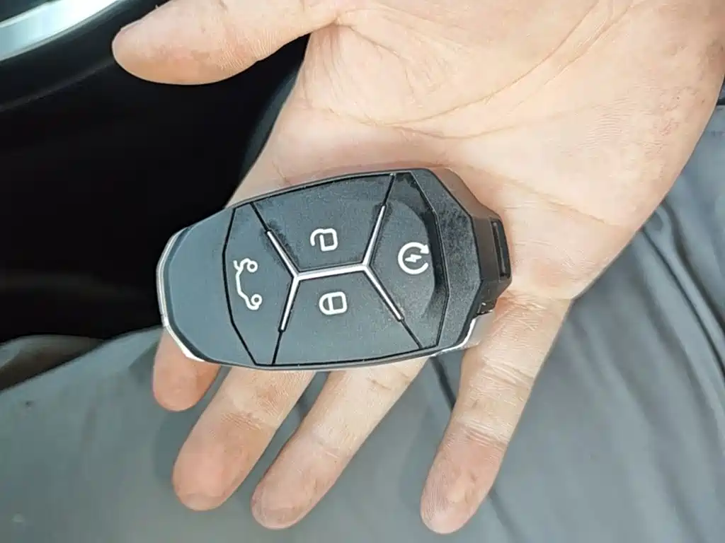 Lynk & Co 01 — миниатюра 9